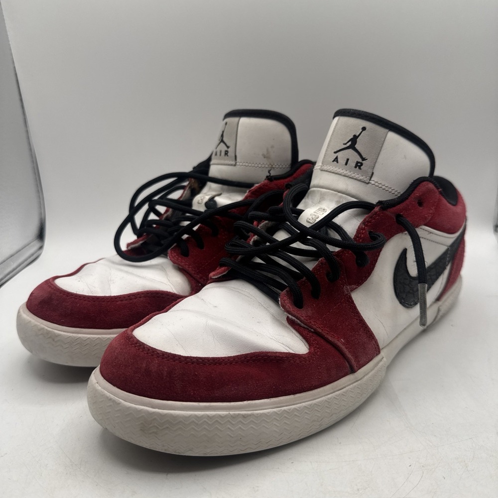 Nike Air Jordan 1 Retro V.1 Gym Red White Black Men's Size 10.5 2012 OG Low